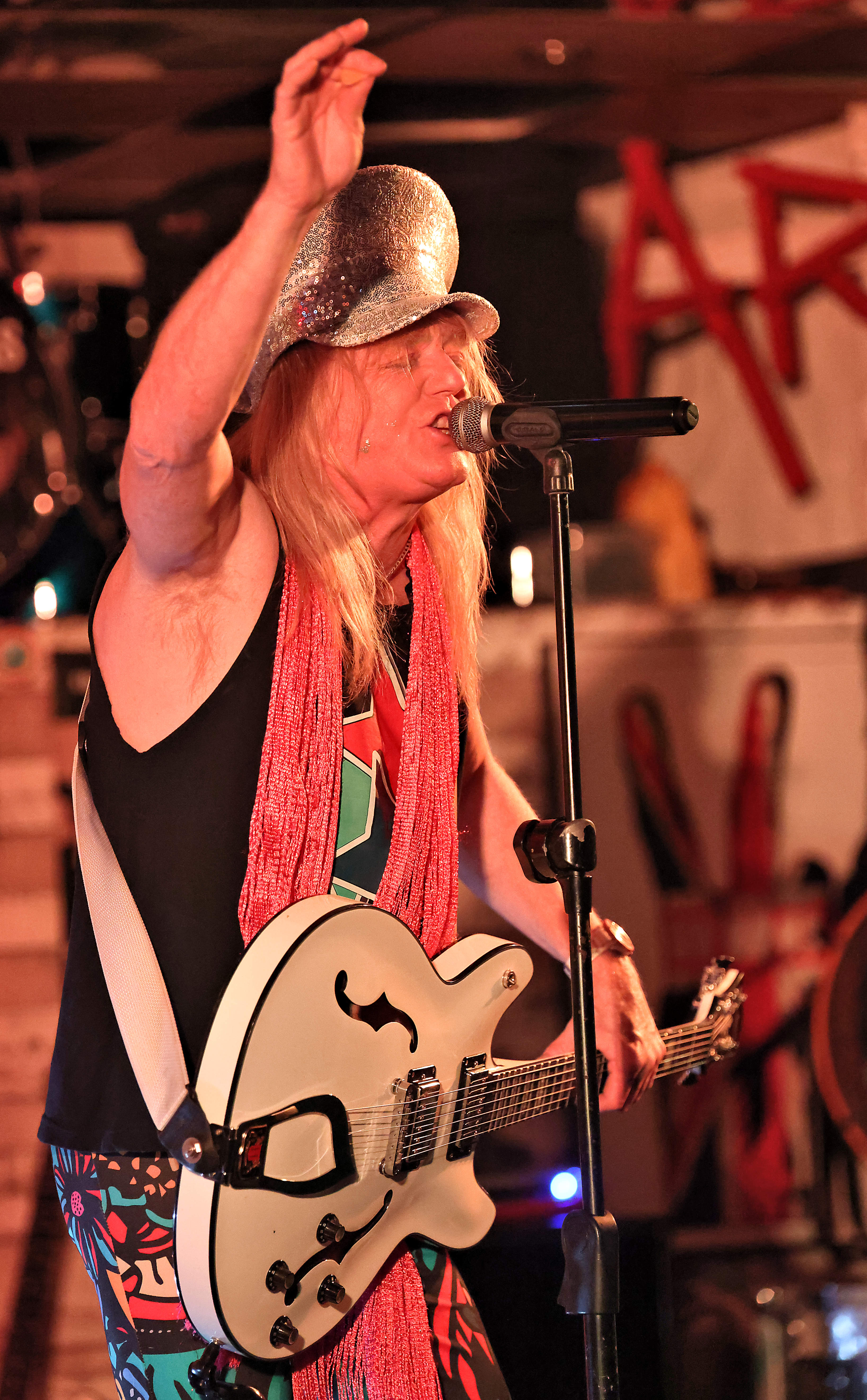 Rockin' Out Live 13